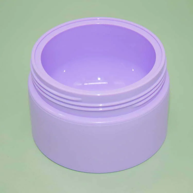 The neck of the 4 oz cosmetic jars