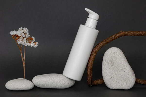 white pp plastic cosmetic body lotion bottle white pp plastic cosmetic body lotion bottle