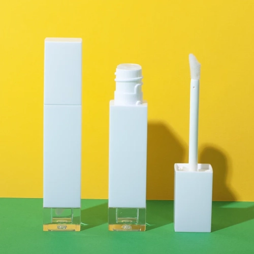 5ml lip gloss tube with clear base - 1