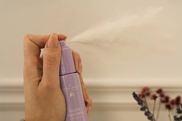 custom powder spray bottle for maison lavande - 11